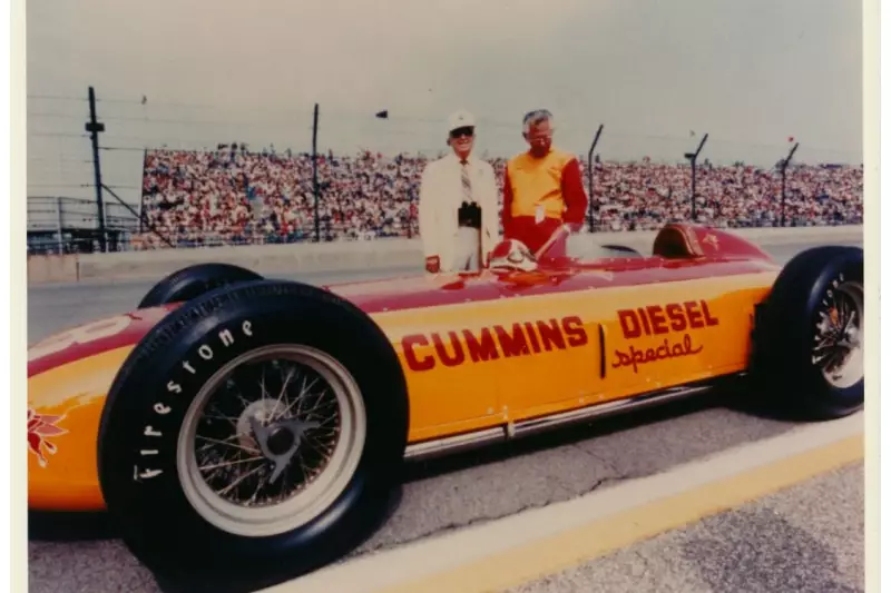 1952 Indy Car. Cummins schickte seine Dieselmotoren auch erfolgreich auf die Rennstrecke.