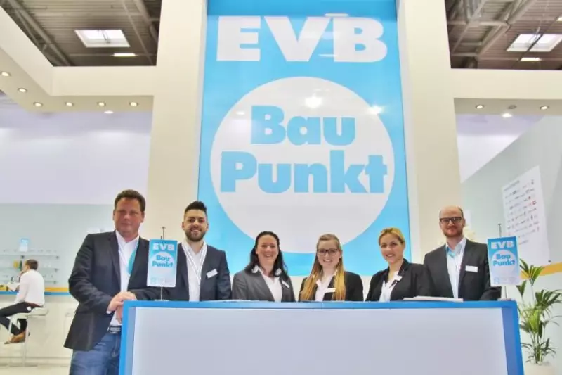 EVB Baupunkt präsentierte sich gewohnt stark auf der Weltleitmesse. Steff¬en Eberl (links) mit seinem Stand-Team.