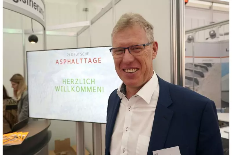 Dr. Friedhelm Rese, geschäftsführender Gesellschafter der Geoplan GmbH, sprach mit Bernd Mair, Geschäftsführer MZ Mediaverlag, über die Deutschen Asphalttage und deren Bedeutung für die Branche. Quelle: Treffpunkt.Bau