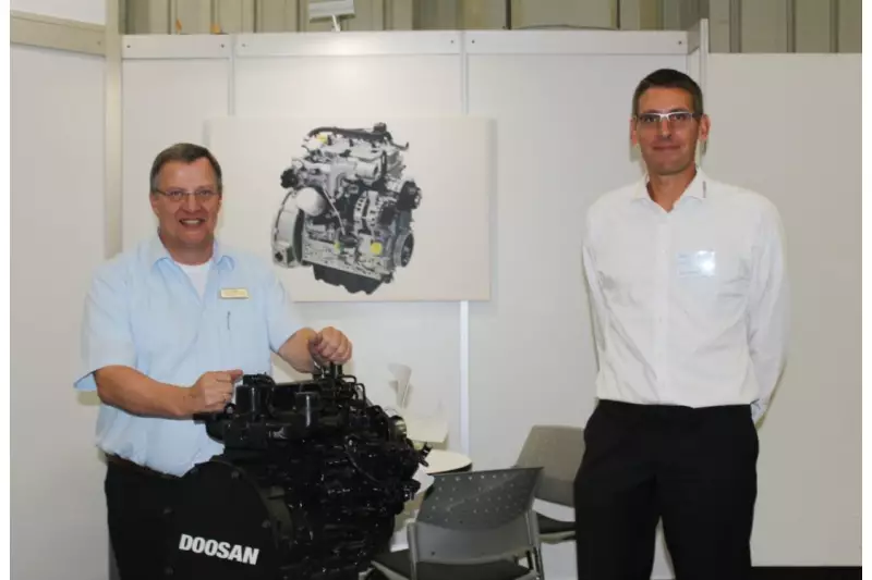 Thomas Moritz (l.), Geschäftsführer, und Achim Wolf, Motorenverkauf, von DGS Diesel- und Getriebeservice waren erstmalig auf der GaLaBau und freuten sich über ein reges Interesse. 