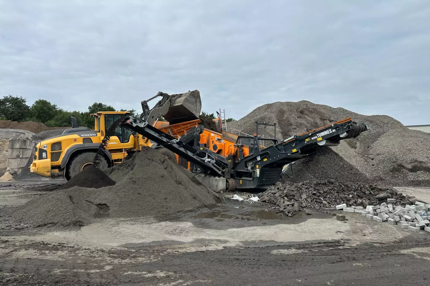 Maximale Leistung, minimaler Aufwand: Die Siebanlage MR-5X von Portafill beim Aufbereiten von Bodenmaterial. Bildquelle: C. Christophel GmbH