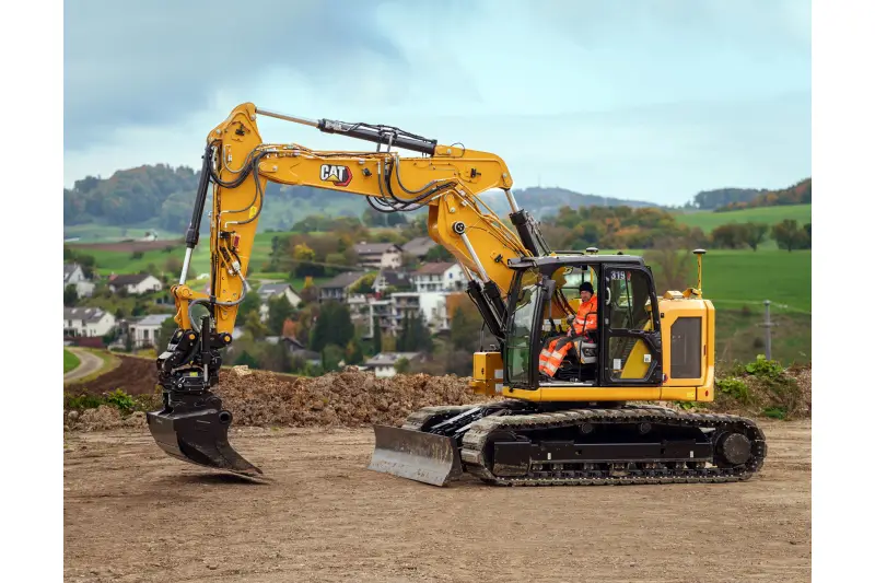 Der neue Cat Kurzheckbagger 319 wird ebenfalls in Neumünster in Verbindung mit der Fernsteuerung Cat Command präsentiert.