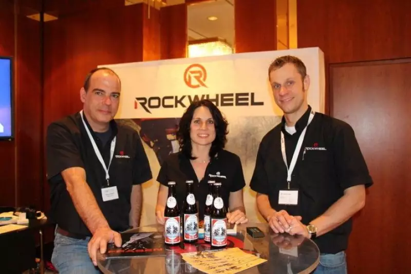 Klaus Volkert mit Sabine und Robert Piasecki zeigten Rockwheel Anbaufräsen.