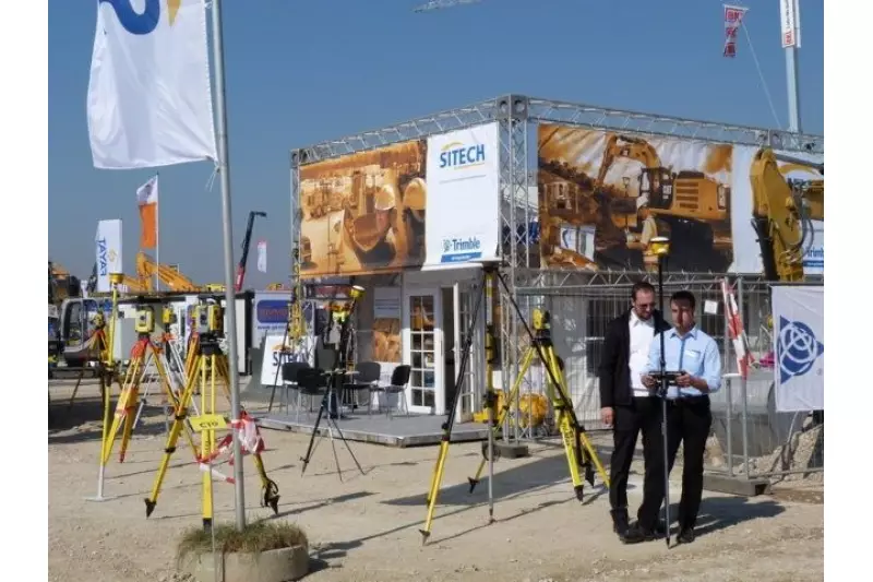 Stefan Argiriu (Technischer Vertrieb Trimble) am Stand von Sitech.