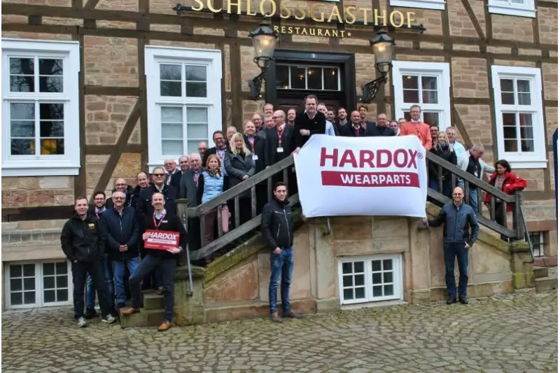 Die Teilnehmer des Hardox Wearparts Treffens in Bad Arolsen.