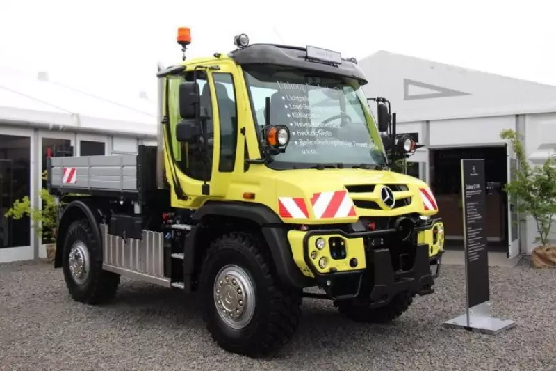 Ein Blickfang: der Unimog U 530 
von Mercedes Benz.
