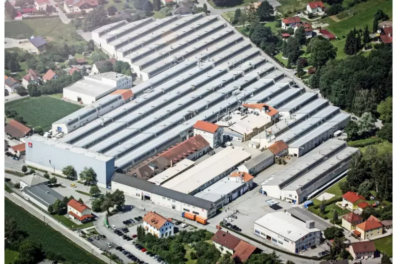 Luftaufnahme Motorenfabrik Hatz in Ruhstorf a. d. Rott.