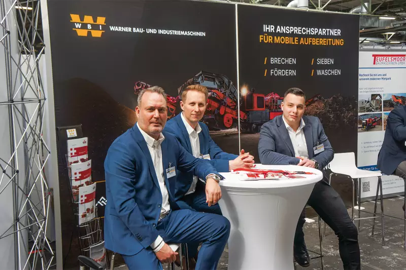 Die Warner Bau- und Industriemaschinen GmbH (WBI) ist ein Spezialist für den Vertrieb, die Vermietung und den Service von Baumaschinen, der als exklusiver Partner für Liebherr, Gipo und Finlay in Nord- und Westdeutschland agiert und umfassende Lösungen für die Abbruch- und Recyclingbranche anbietet. Auf der Fachtagung Abbruch präsentierte die Firma ihr Leistungsspektrum. Quelle: Treffpunkt.Bau