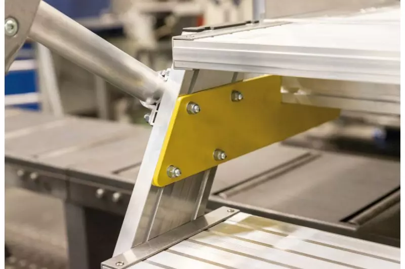 Die Überstiege und Treppen der Munk Günzburger Steigtechnik: Ihre Montage klappt jetzt so schnell wie nie zuvor. 