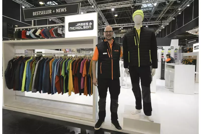 Tobias Seidel, Head of Marketing & Business Development bei Gustav Daiber, präsentierte uns den neuen Crossover-Style – praktisch bei der Arbeit und modisch in der Freizeit. Quelle: Treffpunkt.Bau