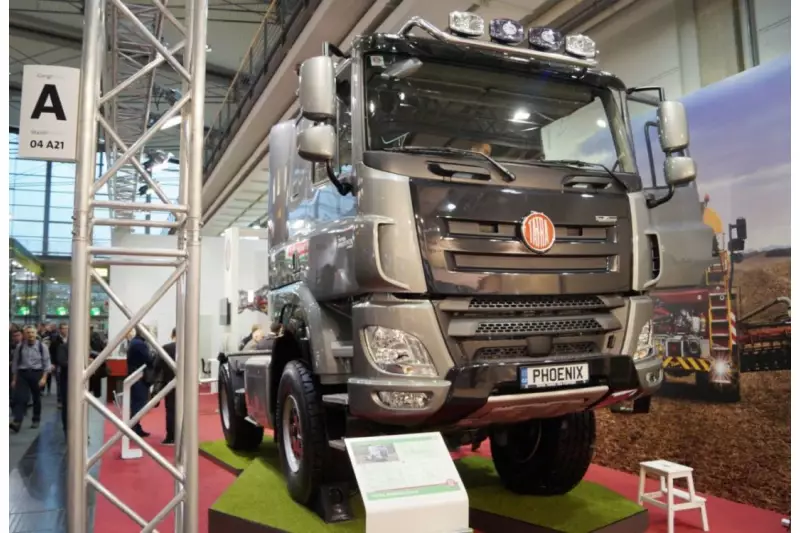 Tatra Trucks zeigte auf dem Messestand den Phoenix Euro 6. Zur Bewegung im schwersten Gelände verwendet Tatra leistungsfähige, sparsame und dabei umweltschonende Paccar Motoren.