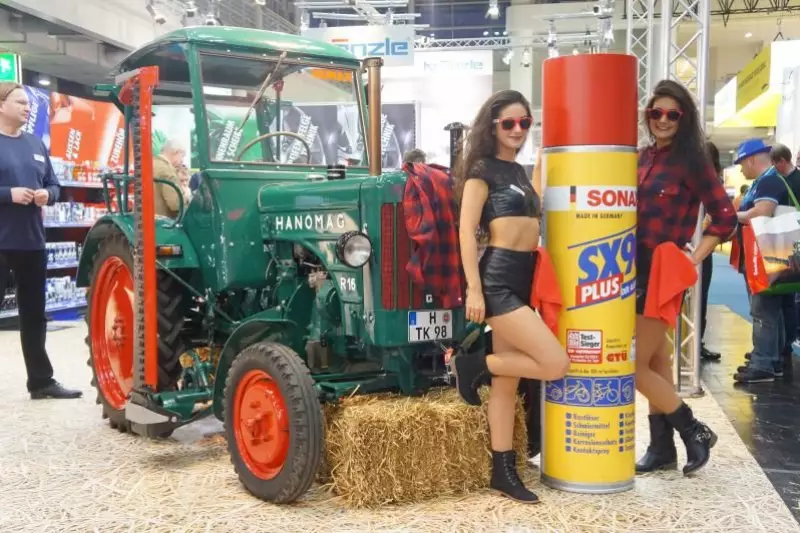 Die Aussteller ließen sich auch
dieses Mal viel einfallen, um
Besucher an ihren Messestand
zu ziehen.