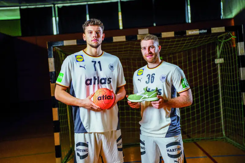 Atlas ist seit 2025 offizieller Hauptpartner des Deutschen Handballbundes. Hendrik Schabsky betont die gemeinsamen Werte: Beide Partner stehen für Teamgeist, Fairness, Zuverlässigkeit, Dynamik und Höchstleistung.