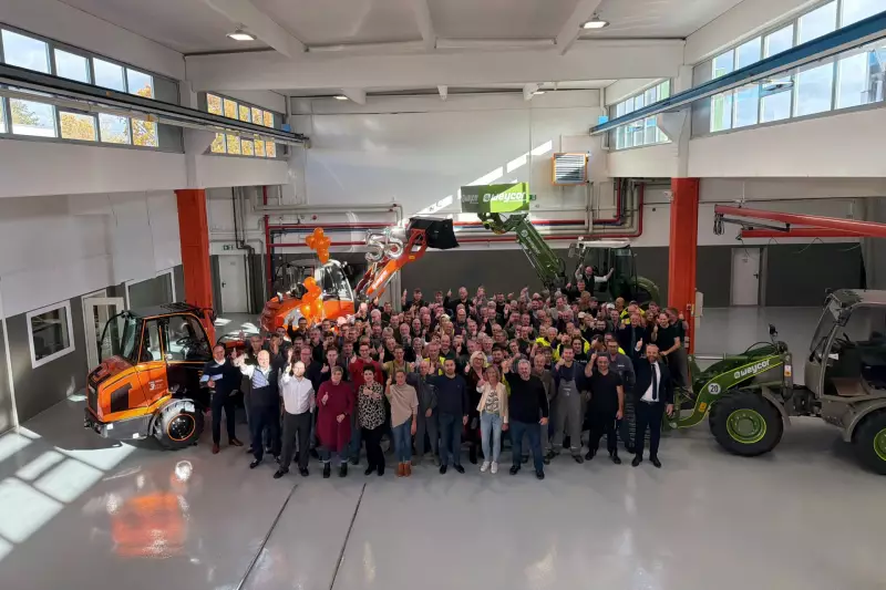 Atlas Weyhausen feiert 55 Jahre Unternehmensgeschichte als Erfolg seiner Mitarbeitenden, deren Know-how, Engagement und Innovationskraft die Radladerentwicklung am Standort Wildeshausen geprägt haben und das Unternehmen nun mit neuer Energie und technologischer Ausrichtung in die kommenden Jahrzehnte führen.