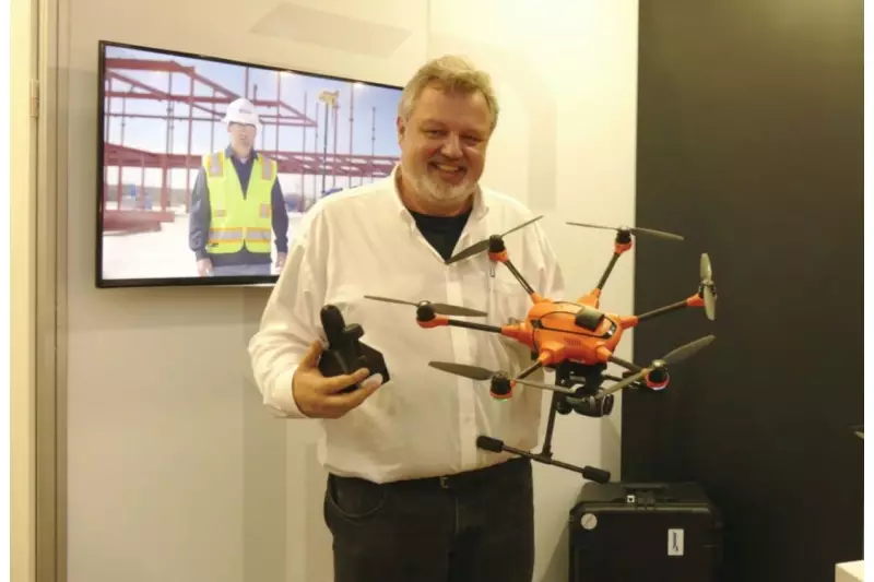 Gernot Steenblock, Commercial Business Development bei Yuneec, zeigte die Drohne H520 RTK. Dank zentimetergenauer Positionsbestimmung eignet sich der Hexacopter ideal für ein schnelles 3D Mapping sowie präzise, auch automatisierte Inspektionsflüge.
