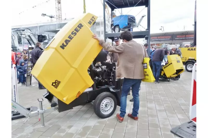 Baukompressoren mit Elektroantrieb, neue Baugrößen bei den umweltfreundlichen Baukompressoren sowie die komplette Baureihe von 14 kW bis 450 kW präsentierte Kaeser Kompressoren auf der Bauma.