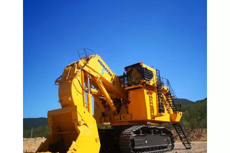 Komatsu wird auch dieses Mal mit Großgeräten nicht sparen und einen PC 4000-11 mit elektrischem Antrieb auf dem Demogelände zeigen. 
Quelle:  Komatsu