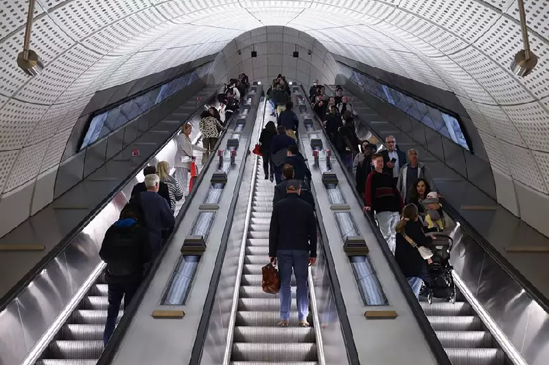 Transport for London // Die Elizabeth Line – London, England, Vereinigtes Königreich