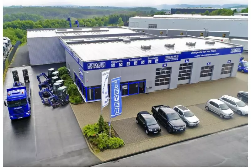 Auch als zukunftsorientierter Arbeitgeber tritt Beyer-Mietservice in Freudenberg auf.