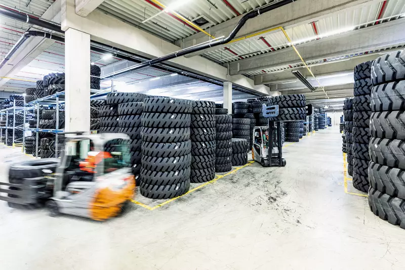 Logistik aus erster Hand: Im täglichen Einsatz bewähren sich bei Bohnenkamp exakt jene Reifen, die auch an Kunden ausgeliefert werden. Quelle: Bohnenkamp