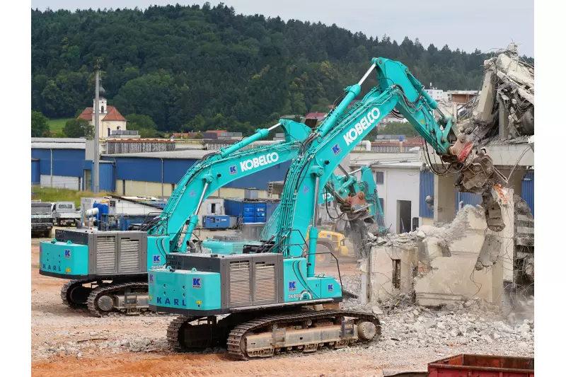 Im Abbruch in Deutschland längst eine feste Größe zielt der SK850LC-11 als größter konventioneller Kobelco-Bagger in Europa verstärkt auf den Gewinnungssektor.