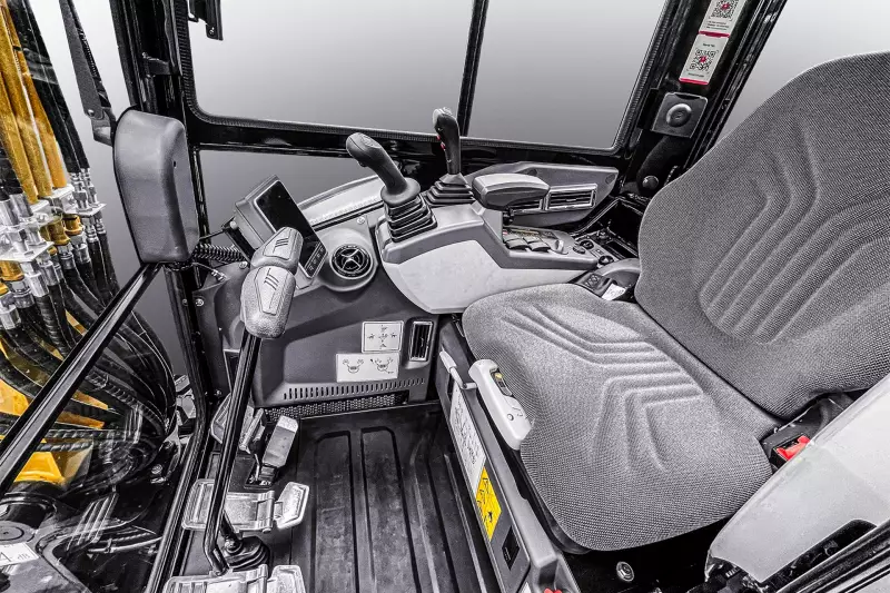 Interior der überarbeiteten Minibaggers SY35C.