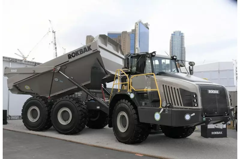 Seit September 2021 heißen Terex Trucks Rokbak. Der schottische Hersteller präsentierte auf der Conexpo unter anderem den 70-Tonner RA 40 mit 38 t Nutzlast.