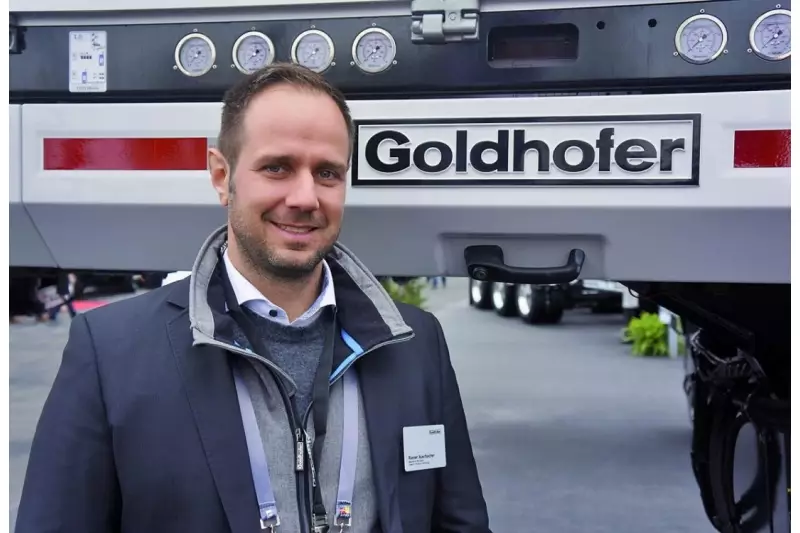 Rainer Auerbacher, Vorstand Goldhofer AG Memmingen, lächelt, denn die Goldhofer-Transportlösungen sind auch in den USA sehr gefragt.