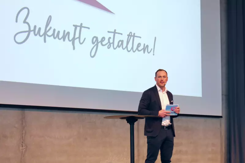 Björn Hickmann, Geschäftsführer Coreum GmbH, moderierte die zweitätige Veranstaltung. Quelle: Treffpunkt.Bau

