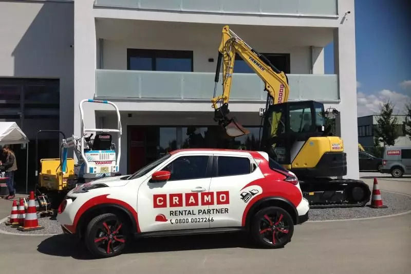 Notwendige Geräte und Ersatzlieferungen werden innerhalb von vier Stunden auf die Baustelle geliefert.