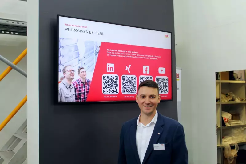 Regionale Präsenz zählt zu den wichtigsten Erfolgsfaktoren von Peri Deutschland, seit 1969 bekannt für Innovationen in der Schalungs- und Gerüsttechnik. Unser Ansprechpartner auf der Dach & Holz war Adriano Agnoli, Fachberater Gerüstbau und Handwerk. Quelle: Dieter Arl
