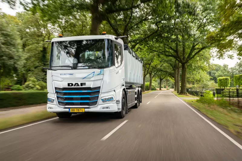 DAF Trucks Deutschland GmbH präsentiert auf der IFAT in München seine innovativen und vielseitigen Lkw-Lösungen für kommunale und Recycling-Einsätze, um seine Rolle als starker Partner für nachhaltige Mobilität zu unterstreichen.