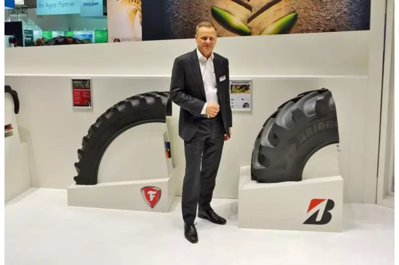 Der Bridgestone VT-Combine kombiniert höchste Effizienz und Tragfähigkeit mit dem Schutz des fruchtbaren Bodens. Wir sprachen über die Vorteile mit Mark Sanders, General Manager Agriculture EMEA.