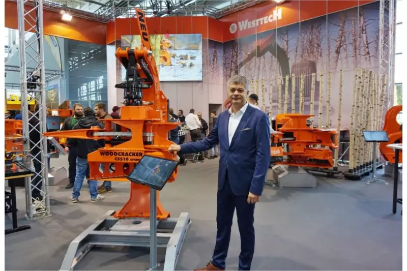 Woodcracker heißt die Serie langlebiger, leistungsstarker und innovativer Forstgeräte von Westtech. Vor Ort mit seinem Team war Geschäftsführer Werner Steininger.