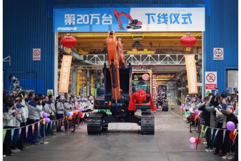 Doosan Infracore hat in der kumulativen Baggerproduktion in China die Marke von 200.000 Einheiten überschritten.