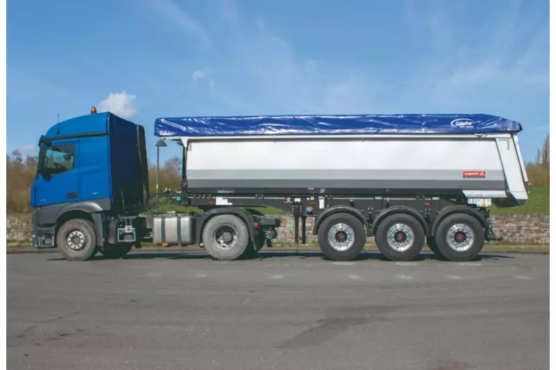 Kippermulde von Langendorf mit „TipperRoof“.