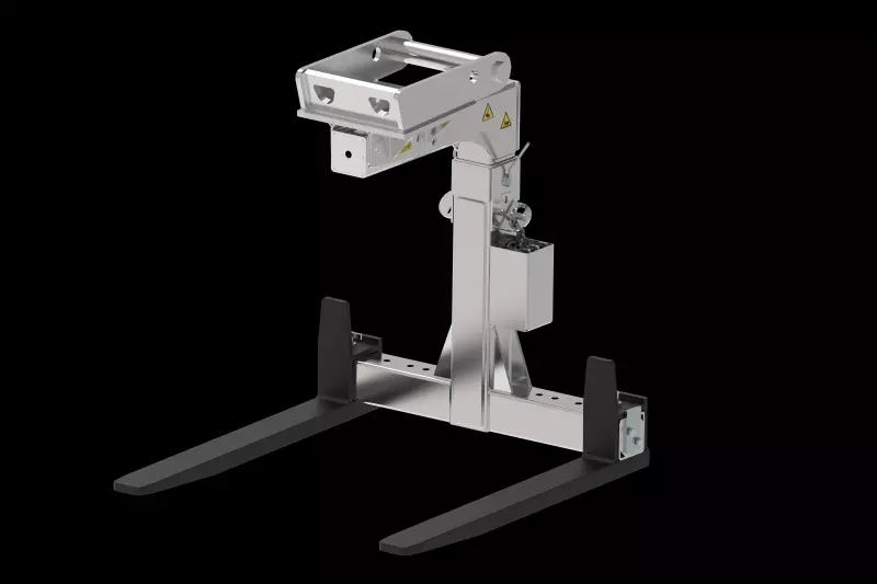 Die Palettengabel „Power Fork“ ermöglicht das sichere Heben und Bewegen von Lasten bis 2 t auch mit kleineren Baggern.