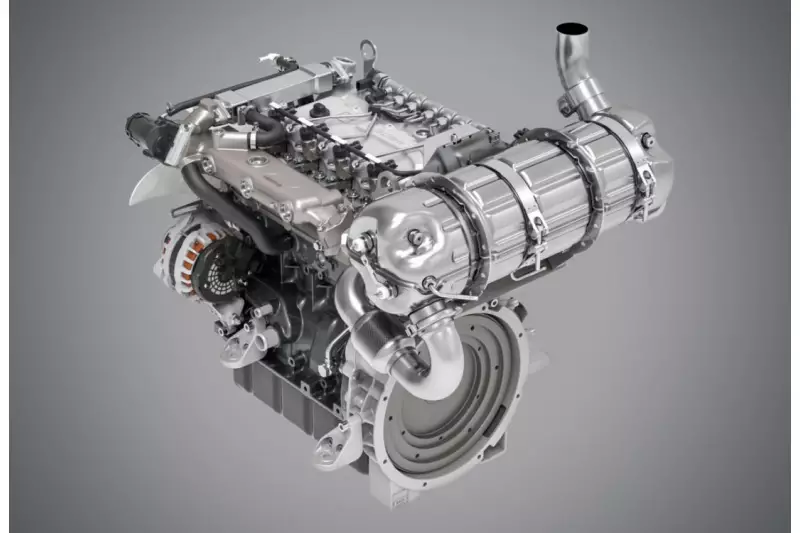 Kraftpaket: Hatz H-Serie-Vierzylindermotor 4H50TICD mit EU-Stage-V-Zertifikat und einer Leistung bis 55 Kilowatt.