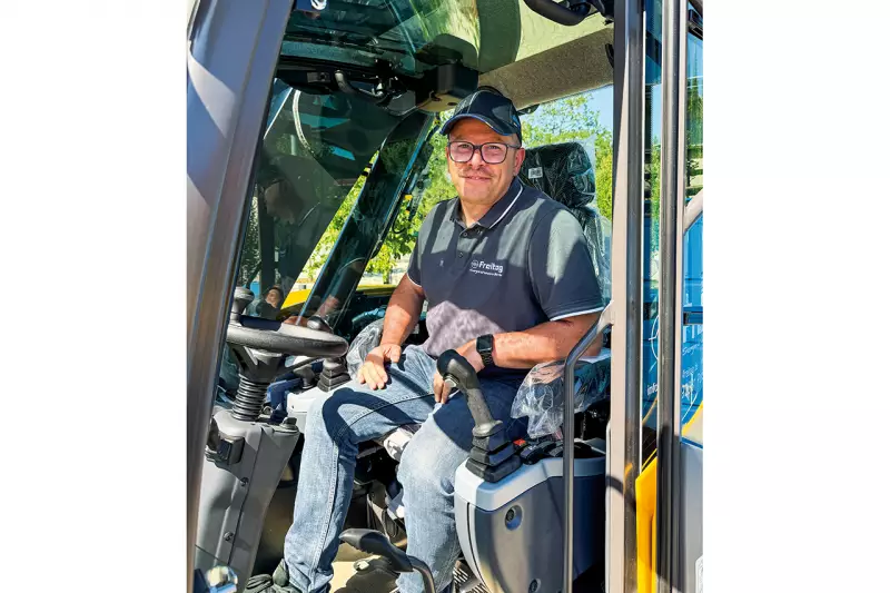 „Professionell, fachlich kompetent, zielorientiert und zuverlässig “, sagt Hubert Meier, Fuhrparkleiter bei Elektro Freitag, über die Zusammenarbeit mit Michael Braun und HDV Bavaria. Quelle: Tobias Kiehstaller