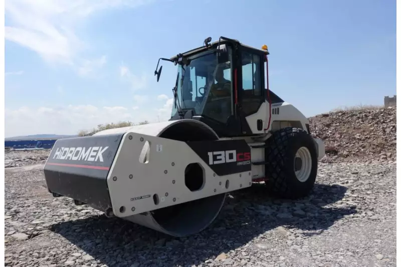 Die Hidromek Walze HMK 130CS ist ein Prototyp, der derzeit ausführlichen Tests unterzogen wird.