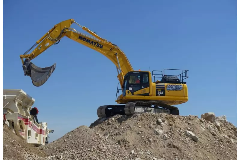 Mit dem HB365LC-3 Hybridbagger von Komatsu lassen sich CO2-Bilanz und Kraftstoffeffizienz laut Hersteller um bis zu 30 % verbessern.