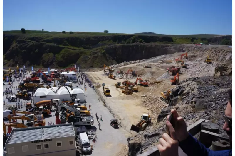 Das „Quarry Face“ Demogebiet. Durch eine Gewinnungssprengung Ende Mai 2018 wurde in diesem Areal Platz für mehr als 35 Maschinen geschaffen.
