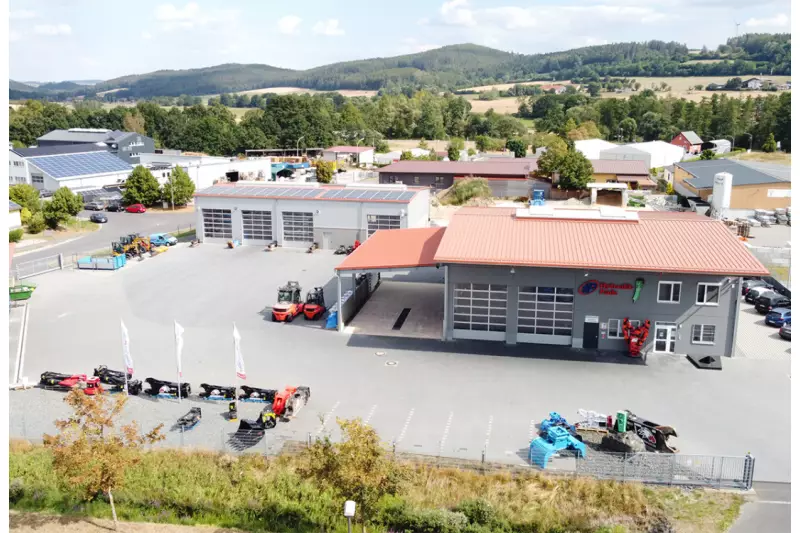 Hotspot für die Abbruchbranche. Vom Firmensitz im oberpfälzischen Luhe-Wildenau aus betreut Hydraulik-Paule ca. 2.000 Kunden. Quelle: Hydraulik-Paule