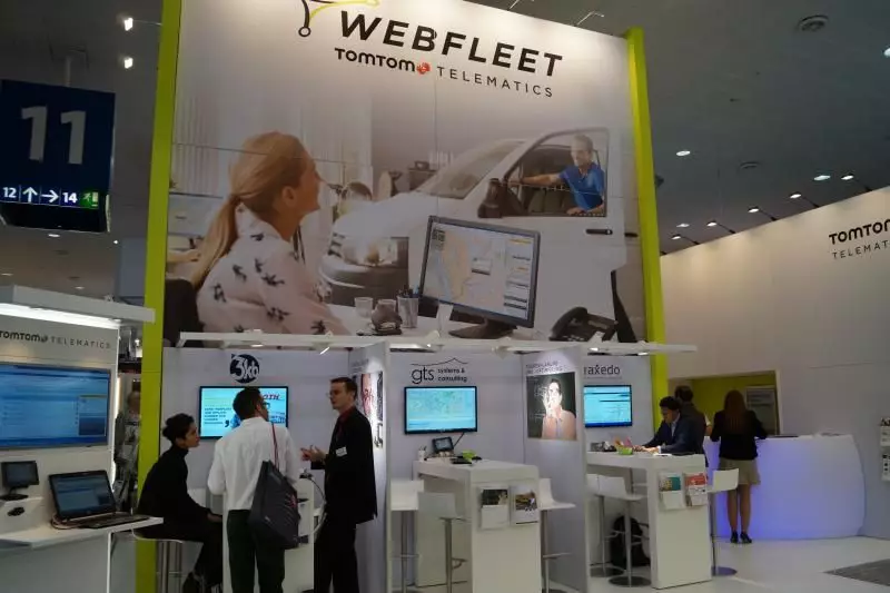 Die Flottenmanagementplattform Webfleet unterstützt seit mehr als 15 Jahren Teams bei einer besseren Zusammenarbeit. Ob durch einfaches Tracking und Tracing, Mitarbeitermanagement oder eine umweltfreundliche und sichere Fahrweise.