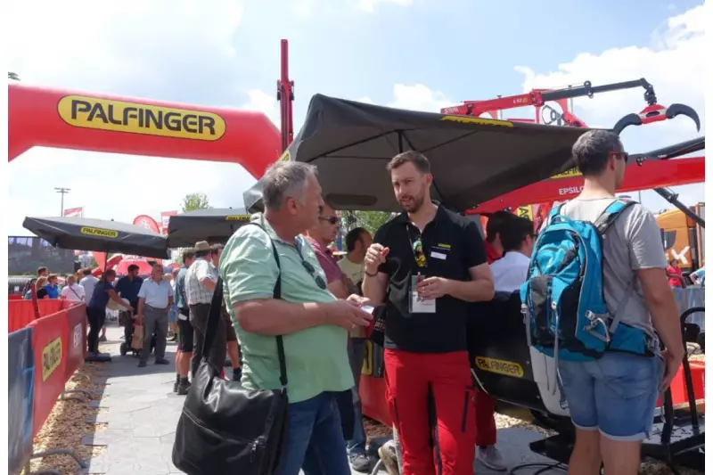 (V.l.) Michael Fasching, Geschäftsführer FAM-Kommunikation, sprach mit Martin Vordermayer, Marketingleiter von Palfinger, über die neuesten Digitalisierungs-Trends.