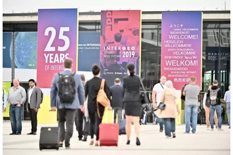 Ca. 18.000 Besucher aus 42 Ländern zog es laut Veranstalter auf die 25. Intergeo nach Stuttgart. Die Digitalisierung ist in der Baubranche angekommen und smarte Lösungen zur Effizienzsteigerung werden immer beliebter.