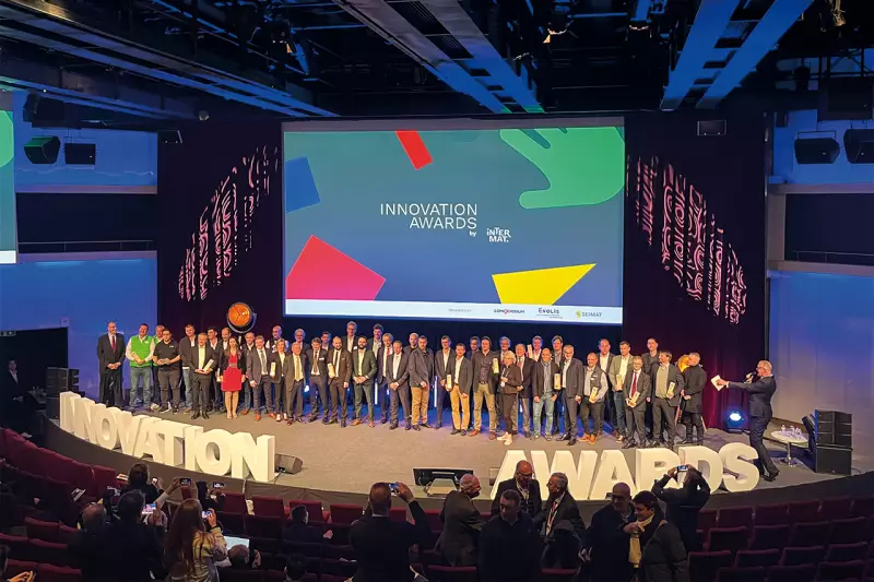 Die Gewinner der Intermat Innovation Awards: Gold gewannen Dynaset OY (Erdbau, Abrissarbeiten und Transport), Bomag (Straßenbau, Baustoffindustrie und Fundamente), Betolar (Hochbau, Gebäudewirtschaft und Betonbranche), Tenstar Solution AB (Neue Technologien und Energien) und Moog Construction (Kohlenstoffarmut und Energiewende). Quelle: Treffpunkt.Bau