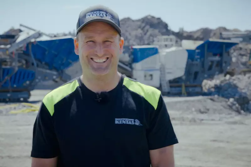 Freddie Erickson, Miteigentümer von Kentas Last & Schakt AB, ist überzeugt: Der Umstieg auf den vollelektrischen Betrieb des Kleemann Anlagenzugs war eine wirtschaftlich kluge Entscheidung.