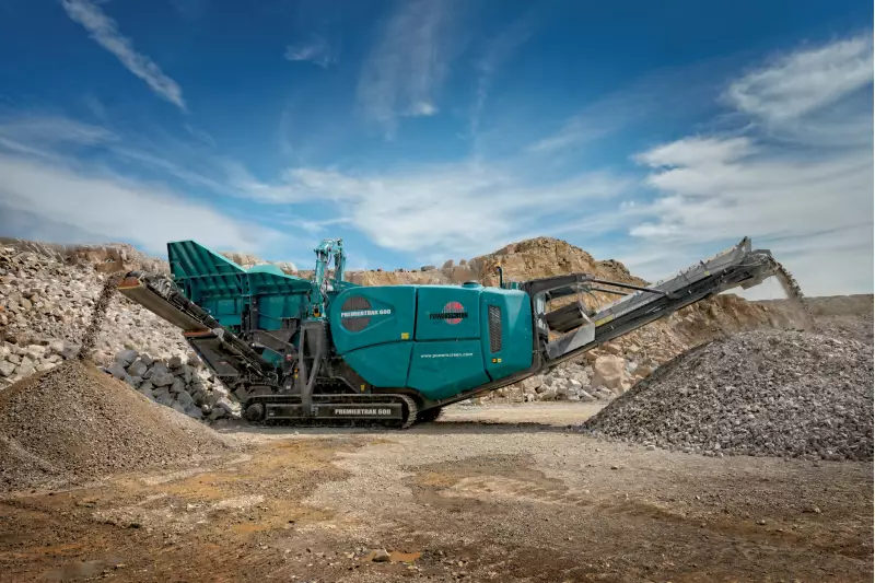 Backenbrechanlage: Powerscreen Premiertrak 600.