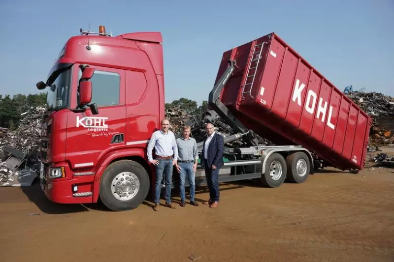 Gleich zehn neue Meiller Abrollkipper für den Einsatz in der Recycling-Logistik hat die Kohl Gruppe aus Bramsche bei Osnabrück übernommen.